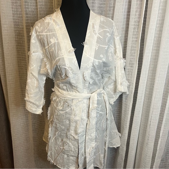 Diarrablu White Embroidered Swim Coverup - Picture 8 of 10